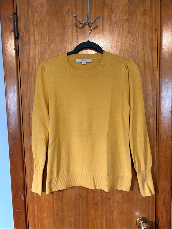 LOFT Sweaters - LOFT Women's Mustard Crewneck Sweater - Size M